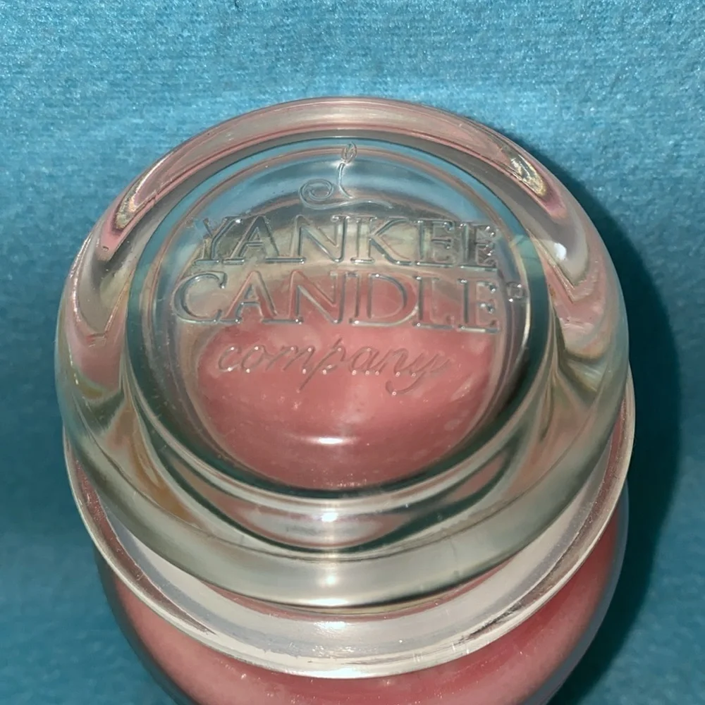 YANKEE CANDLE fresh cut roses 22 oz. Rare